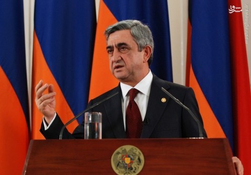 Armenian President Serzh Sarkisian makes a speech in Yerevan on April 10, 2009 on the one year anniversary of his inaugeration as president.                     AFP PHOTO / KAREN MINASYAN (Photo credit should read KAREN MINASYAN/AFP/Getty Images)