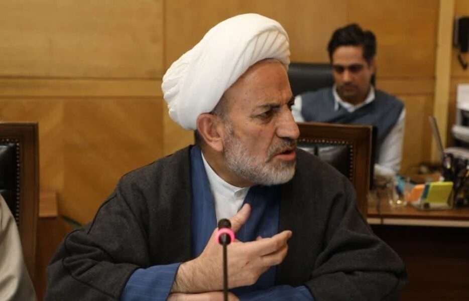 أخذ موافقت ردیف‌دار شدن شبکه فاضلاب فریدونشهر